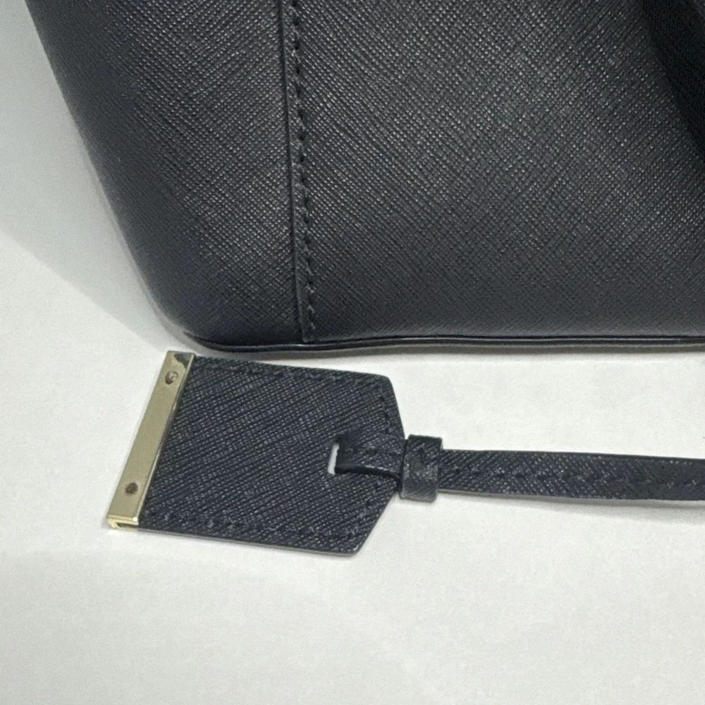 kate spade New York handbag black‎ (15x11x6 Inches)